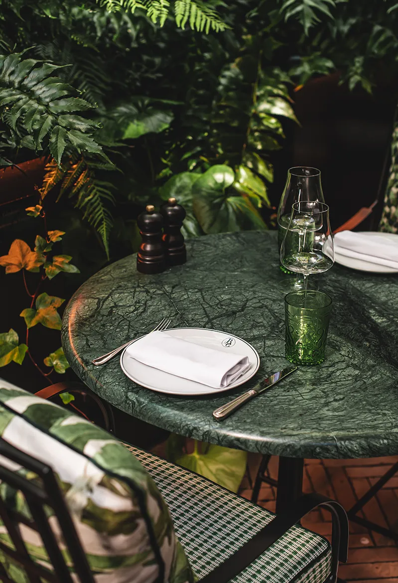 Bougain Restaurant & Garden Bar
